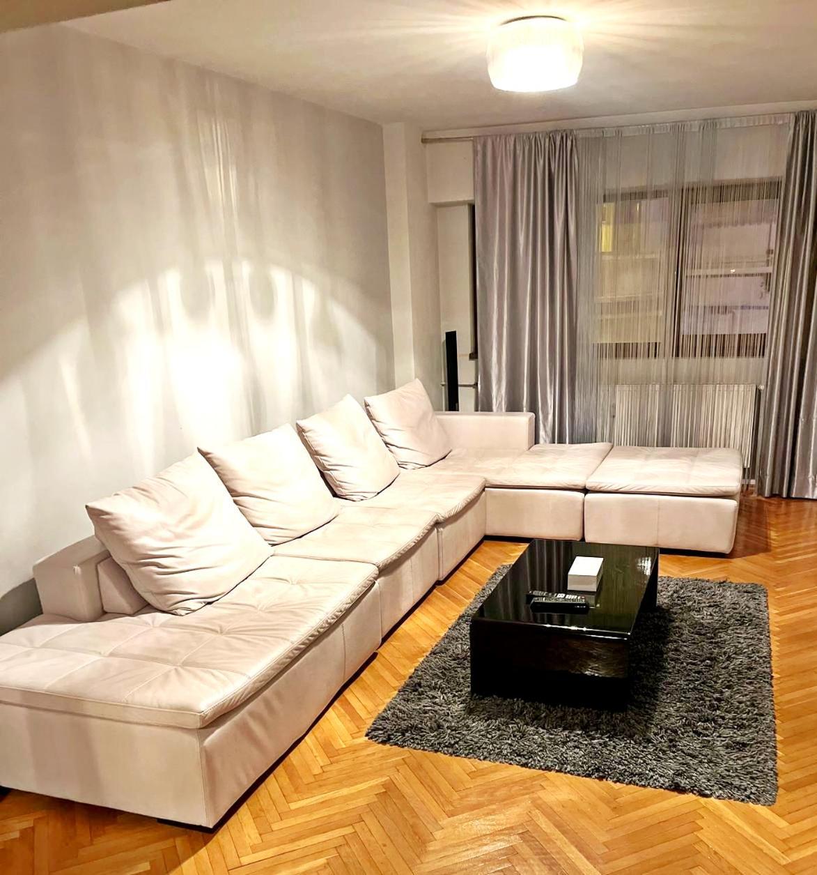 Romana 100 Sqm Deluxe Apartament Bucureşti Ngoại thất bức ảnh