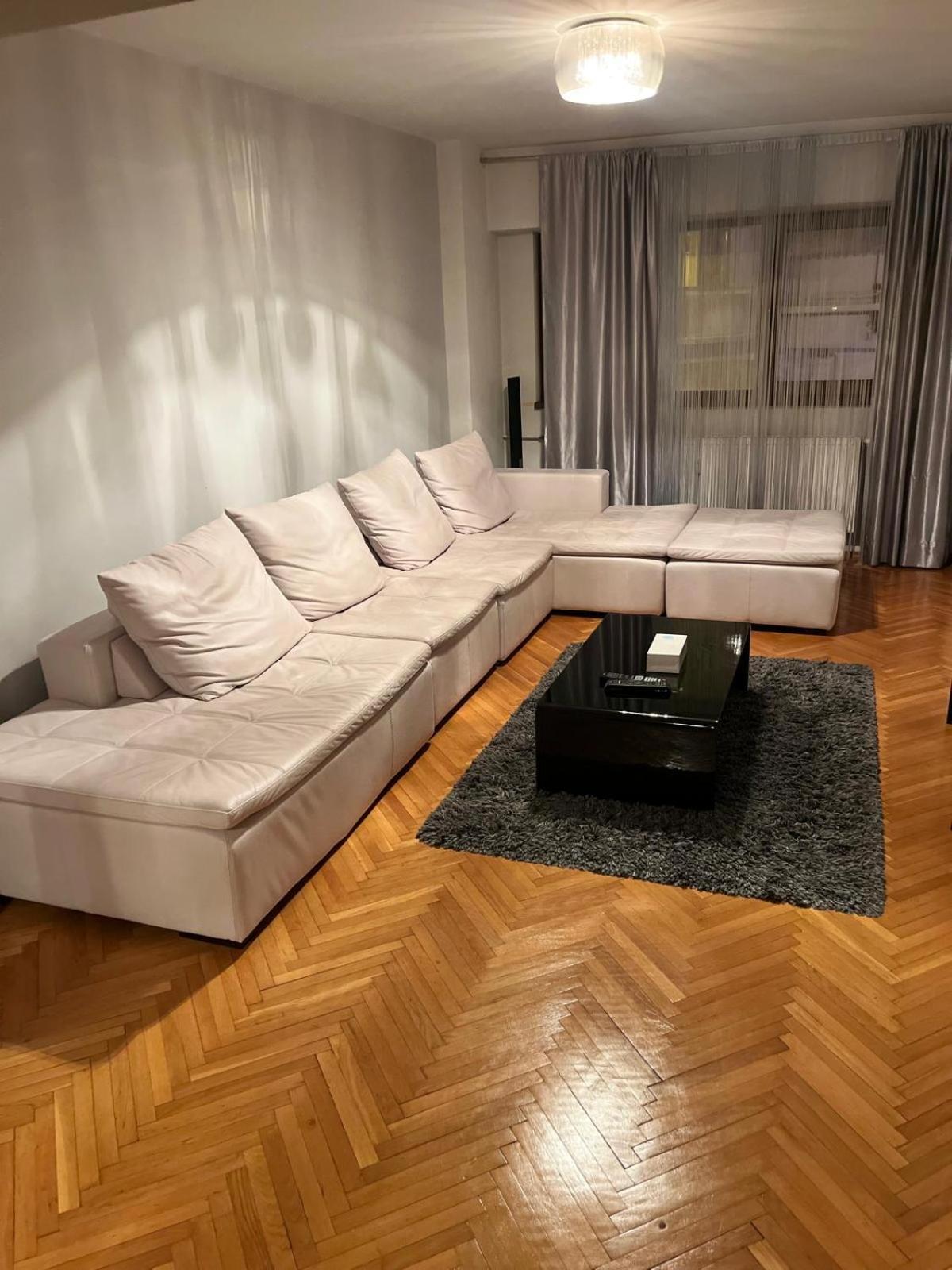 Romana 100 Sqm Deluxe Apartament Bucureşti Ngoại thất bức ảnh