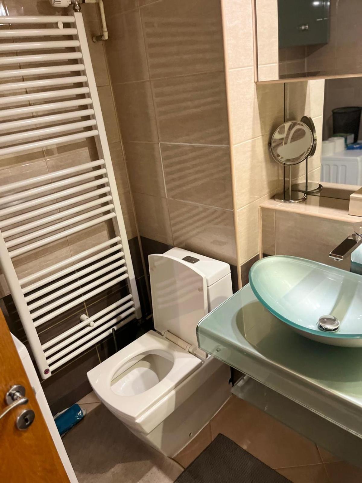 Romana 100 Sqm Deluxe Apartament Bucureşti Ngoại thất bức ảnh